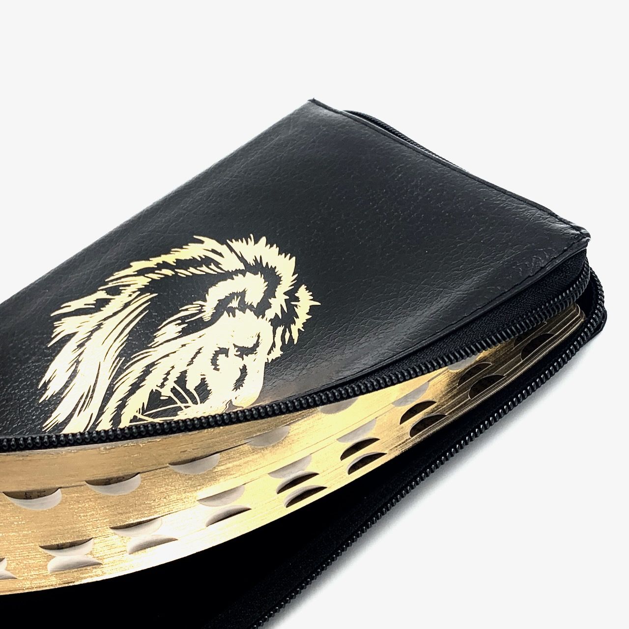 Библия 055zti код 24055-45 дизайн "золотой лев", кожаный переплет на молнии с индексами, цвет черный пятнистый металлик, средний формат, 143*220 мм