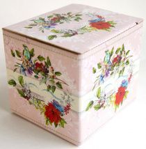 Подарочная цветная коробка для кружки «цветы»
