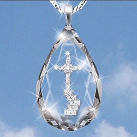 Кулон хрустальная капля "Крест со стразами", размер 50*35 мм,  цвет серебро, на металлической цепочке 45 см в подарочном мешочке