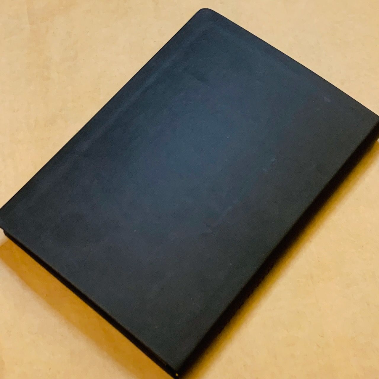 Библия 076 код H1,  дизайн "термо рамка барокко", переплет из искусственной кожи, цвет темно-серый матовый