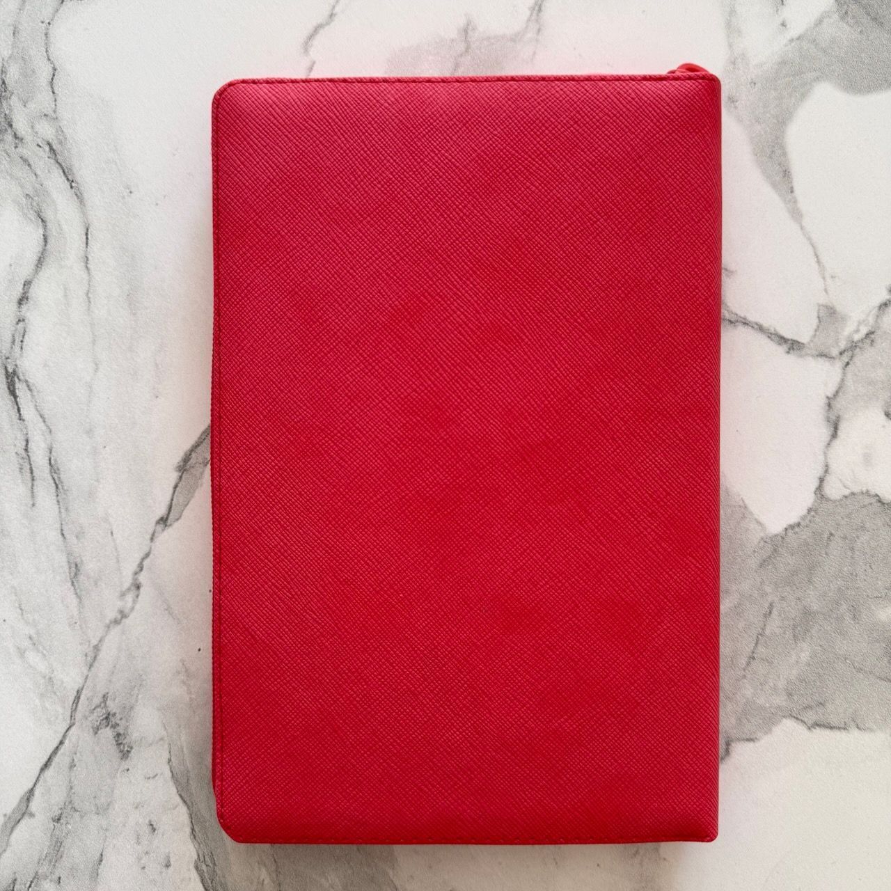 Библия 055z код 26055-30  термо штамп "терновый венец", переплет из эко кожи на молнии, цвет красный, средний формат, 143*220 мм