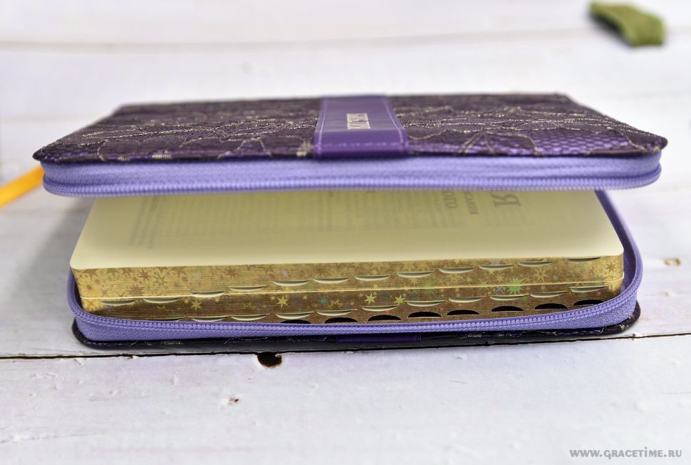 Библия 045ztiFV, код 1075, фиолетовая с вышевкой