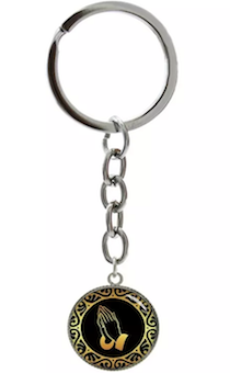 Брелок металлический  на цепочке в форме круга (диаметр 20 мм) из 3Д полимерной смолы -  "Руки молящегося"  цвет "серебро" на черном фоне