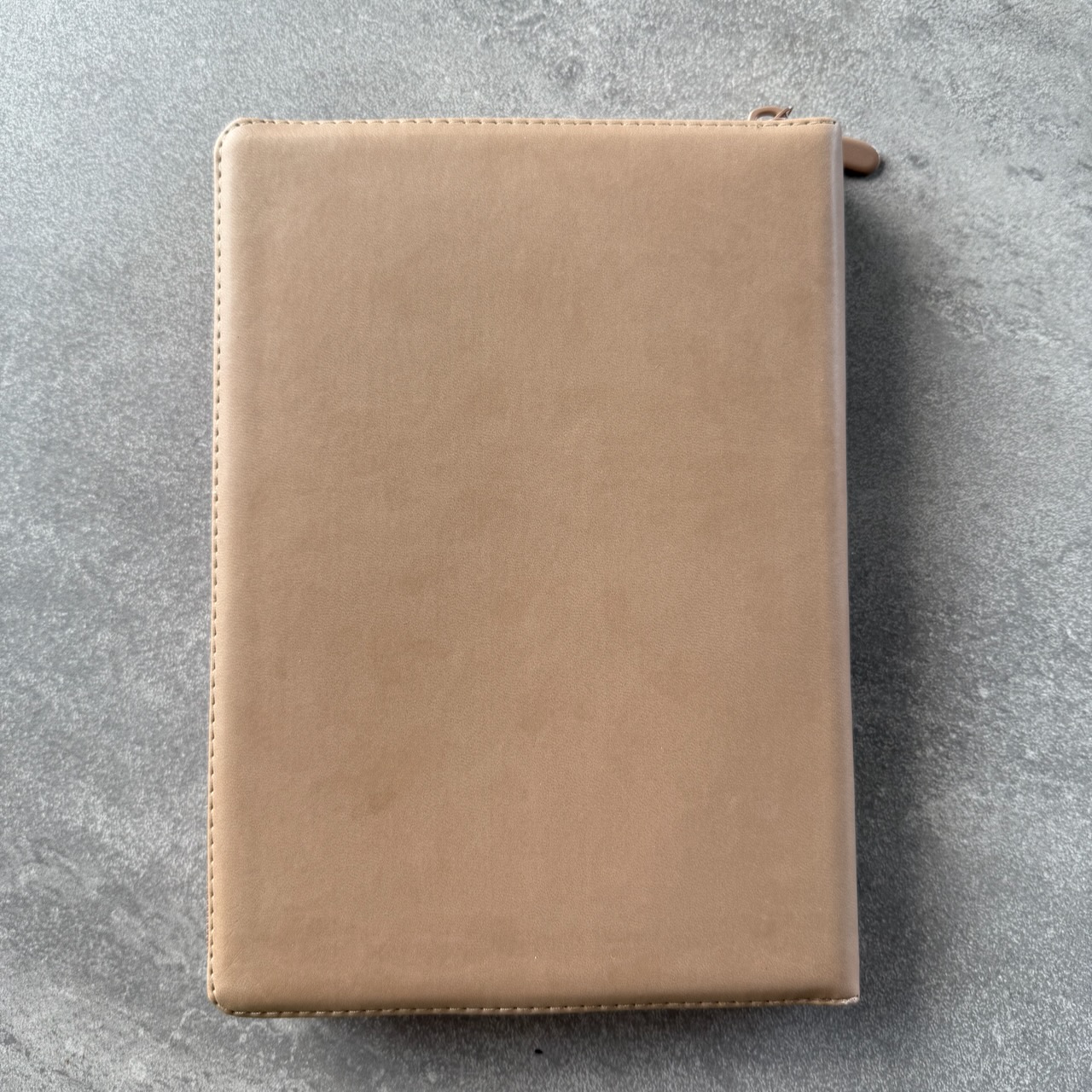 Библия 076z код 25076-44, термо штамп "Терновый венец", переплет из эко кожи на молнии,  цвет серо-бежевый, размер 170x240 мм