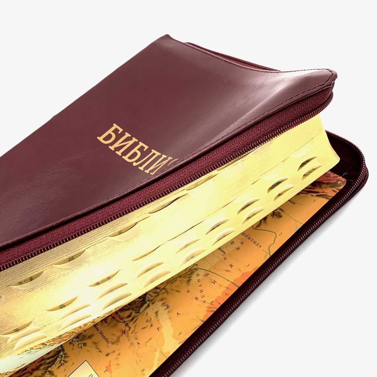 Библия 077zti формат  код 11763_26, переплет из натуральной кожи на молнии с индексами с ребрами на торце, цвет коричневый с оттенком бордо, золотой обрез, большой формат, 180*250 мм, крупный шрифт