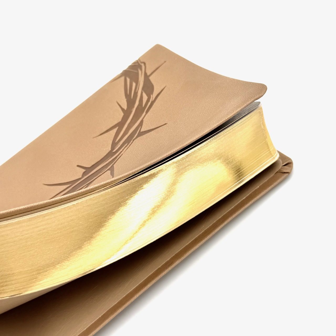 Дисконт 2. Черная маленькая точка на лицевой обложке. Библия 048 код 25048-39 дизайн "термо штамп терновый венец", переплет из искусственной кожи, цвет серо-бежевый, формат 125*195 мм,